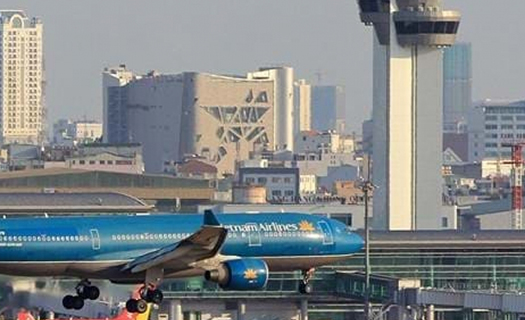Máy bay Vietnam Airlines từ Nhật Bản về Hà Nội bị đe doạ bắn hạ